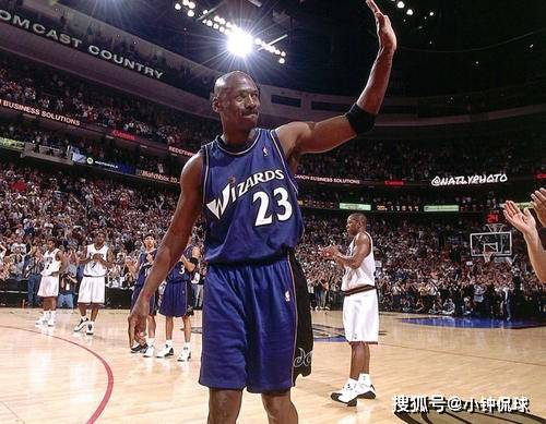 IM电竞_
当年谁抢了乔丹最后一届全明星mvp？科比最后的举动伤害乔丹了吗