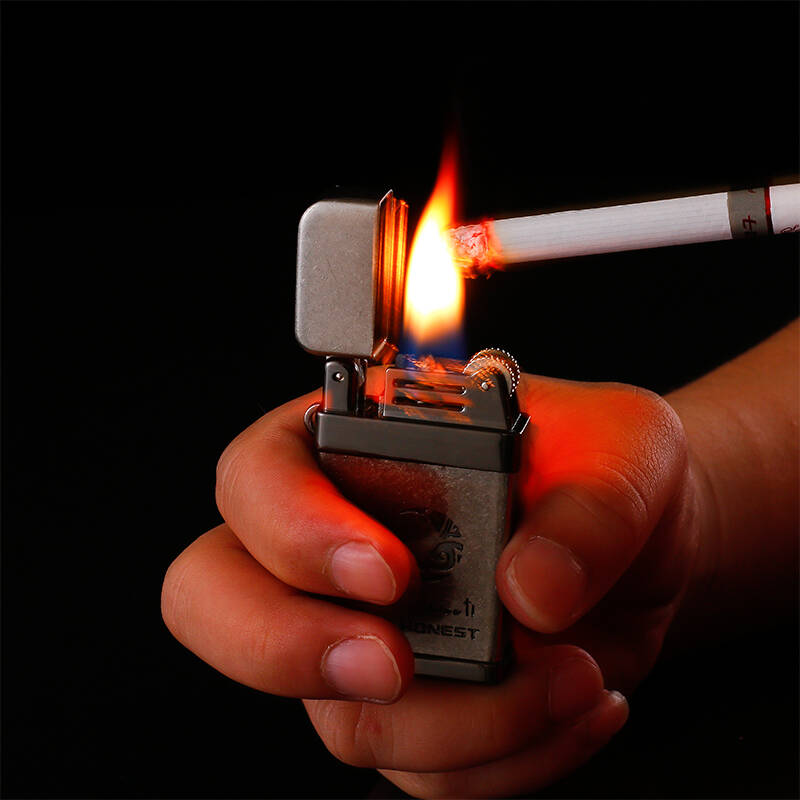 ‘IM电竞官网’下巴长痘痘怎么回事当心是药物刺激(图3) IM电竞平台