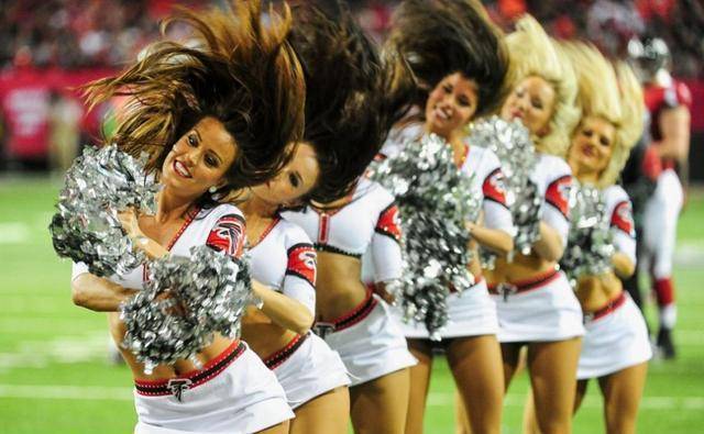 NBA为何克制球员和啦啦队员接触 一巨星染艾滋 导致全队要检查‘IM电竞官网’(图3)
NBA为何克制球员和啦啦队员接触 一巨星染艾滋 导致全队要检查‘IM电竞官网’(图3)