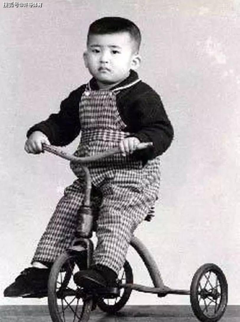 ‘IM电竞平台’
明星小时候的照片 我一个也没有认出来 全部认出来的是大神！(图11)