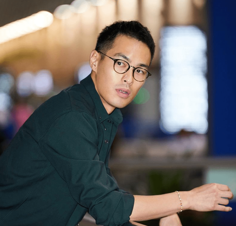 
自信or情商低？杨祐宁多次直呼自己长得帅 章子怡心情尴尬【IM电竞平台】(图9)