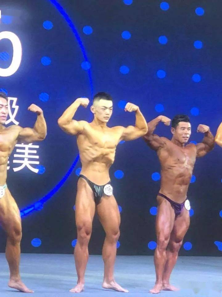 【IM电竞官网】
20岁宁夏小伙练就一身肌肉,收获迷妹无数!(图10)