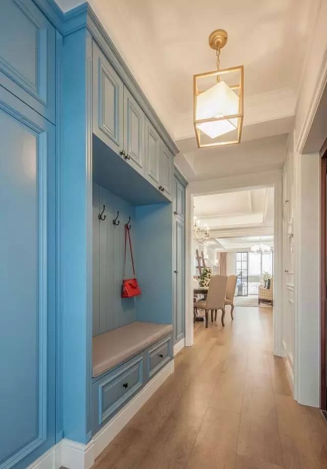 王远美第一个职业棒球荣誉球！帅气的开球吸引了国外媒体的关注 数百万粉丝挤到了直播