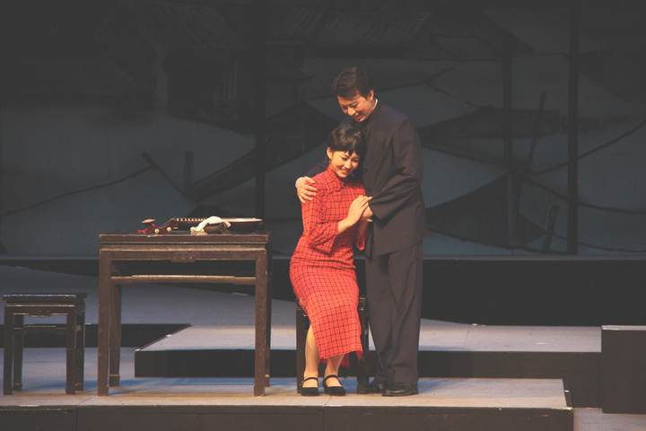 
羽绒服搭配什么裤子悦目：IM电竞